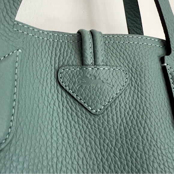 Longchamp Roseau Essential Grained Leather Sage Green Cuir Shoulder Tote Bag - Picture 4 of 9